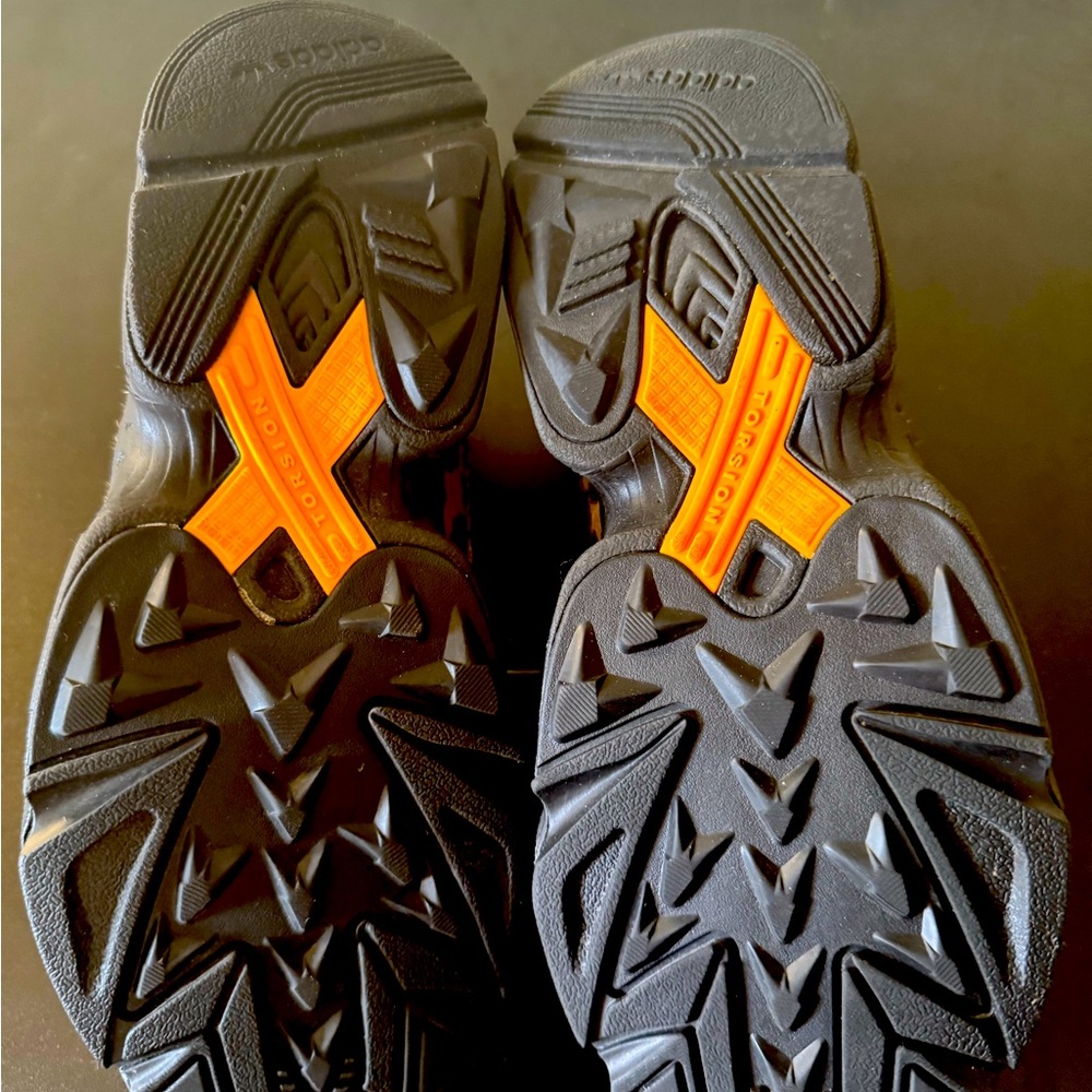 Adidas sneakers leop